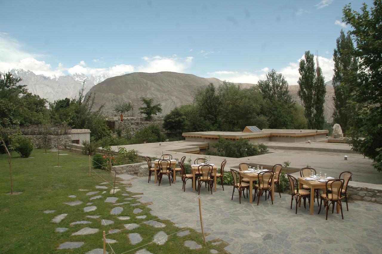 Serena Khaplu Palace Exteriör bild
